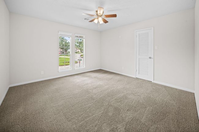Upstairs bedroom 2 overlooks the front yard | Image 23