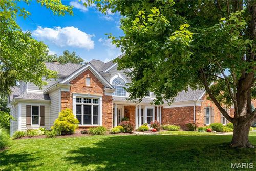 743 Kraffel Ln, Town And Country, MO, 63017-8060 | Card Image