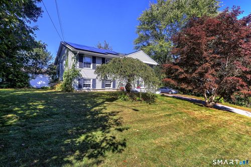 7 Glenridge Dr, Ansonia, CT, 06401-2913 | Card Image