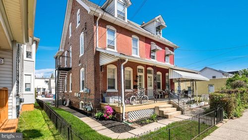 424 Walnut St, Lansdale, PA, 19446-2421 | Card Image