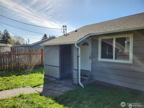 123 Acorn St, Bremerton, WA, 98310-2008 | Card Image