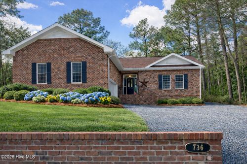 736 Ginesing Dr, Vass, NC, 28394-8458 | Card Image