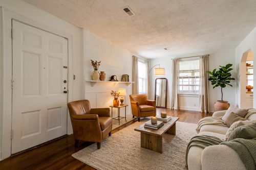 1830 Joy Cir, Nashville, TN, 37207-5206 | Card Image