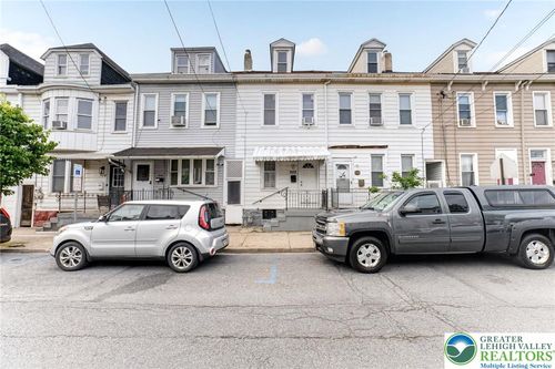 928 Lehigh St, EASTON, PA, 18042-4330 | Card Image