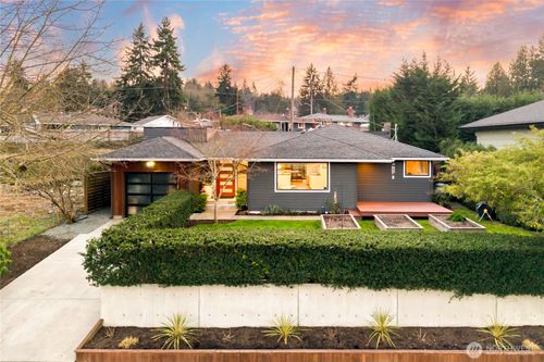 11017 Forest Ave S, Seattle, WA, 98178-3208 | Card Image