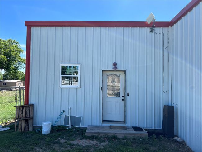 View of exterior entry | Image 8