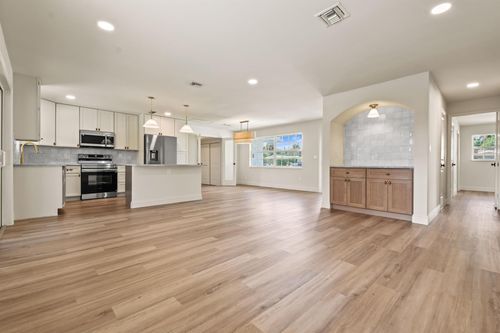 328 Balsam St, Palm Beach Gardens, FL, 33410-4809 | Card Image