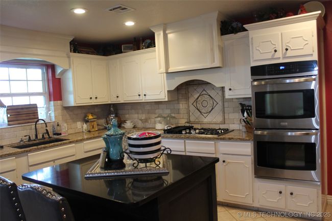 607 Garden Ln, House other with 3 bedrooms, 3 bathrooms and null parking in McAlester OK | Image 25