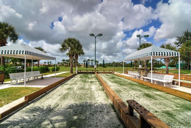 368 Nw Springview Loop, House other with 3 bedrooms, 2 bathrooms and null parking in Port St. Lucie FL | Image 36