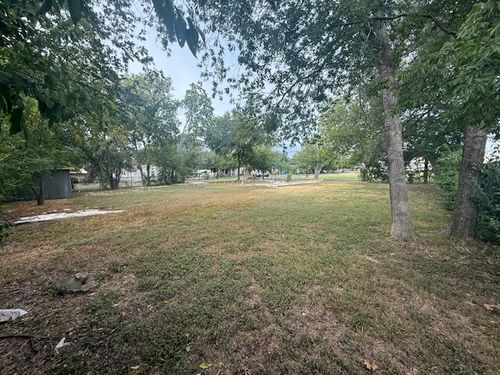 801 N Church St, Georgetown, TX, 78626-4303 | Card Image