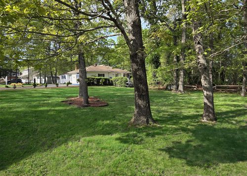 458 Helene Ave, Shirley, NY, 11967-1504 | Card Image