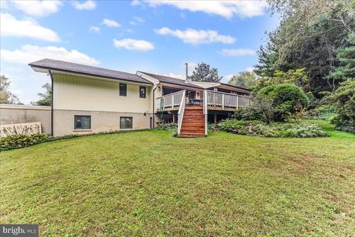 907 Mitchell Farm Ln, Kennett Square, PA, 19348-1319 | Card Image