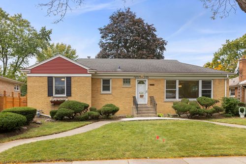 8950 Ewing Ave, Evanston, IL, 60203-1907 | Card Image