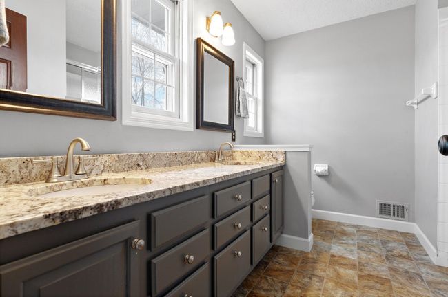 42-web-or-mls-8636 Shepherd Way-14.jpg | Image 34