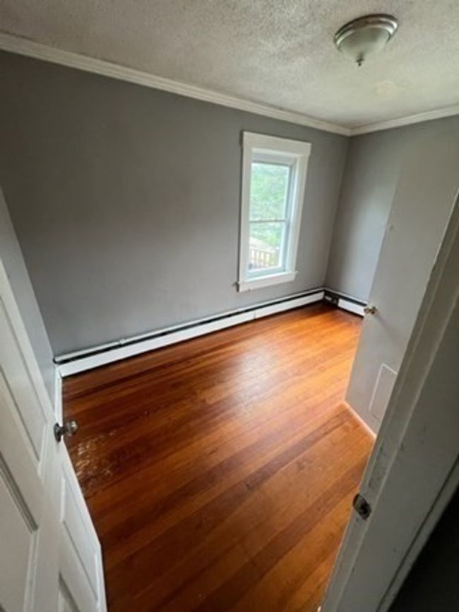313 Canton St, Home with 7 bedrooms, 3 bathrooms and 4 parking in Fitchburg MA | Image 7