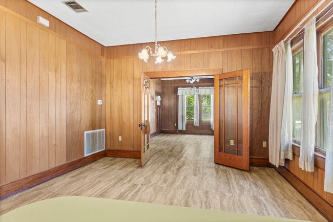 911 N Avenue C, House other with 3 bedrooms, 2 bathrooms and null parking in Elgin TX | Image 19
