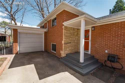 921 Valley Rd, Colorado Springs, CO, 80904-1512 | Card Image