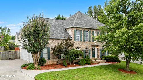 6742 Fantasia Rd, Knoxville, TN, 37918-8011 | Card Image