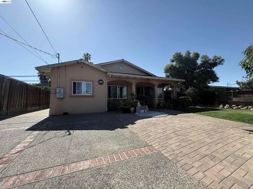 29 Delta Dr, Bay Point, CA, 94565-1412 | Card Image