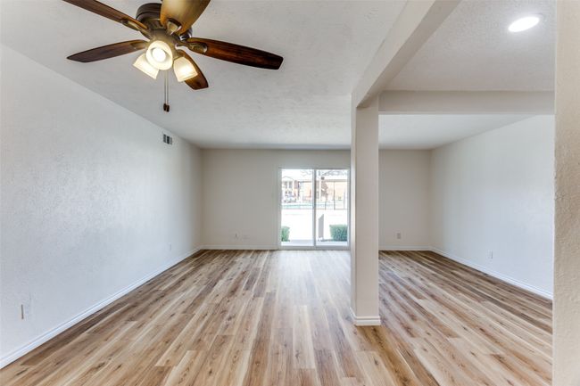 4014 Ridglea Country Club Dr, Condo with 2 bedrooms, 2 bathrooms and null parking in Fort Worth TX | Image 7