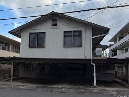 1329 Matlock Avenue, Honolulu, HI, 96814 | Card Image