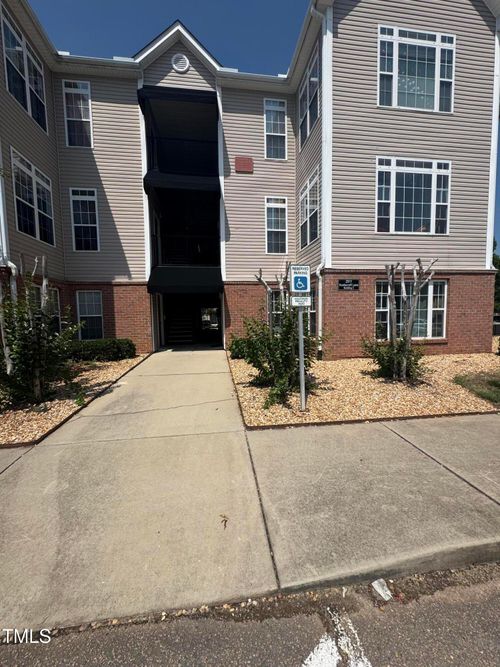 apt-100-2511 Huntscroft Ln, Raleigh, NC, 27617-8638 | Card Image