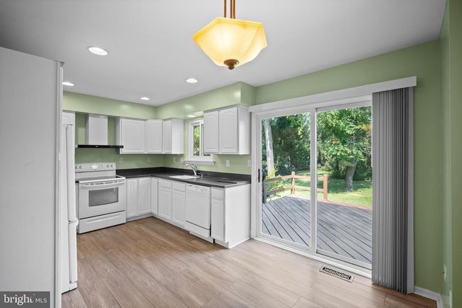 103 Fairfax Ct, Townhouse with 2 bedrooms, 3 bathrooms and null parking in Chesterbrook PA | Image 7