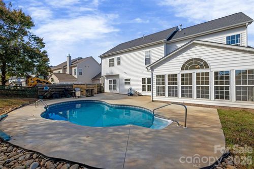 813 Circle Trace Rd, Monroe, NC, 28110-7677 | Card Image