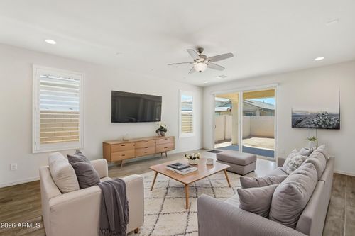 9025 W San Miguel Ave, Glendale, AZ, 85305-2283 | Card Image