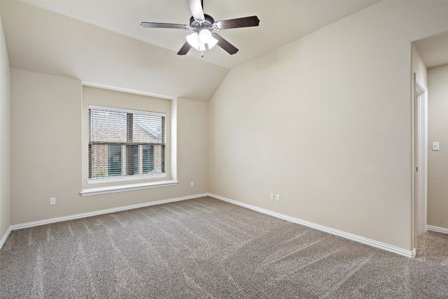 Upstairs living area 2. | Image 29