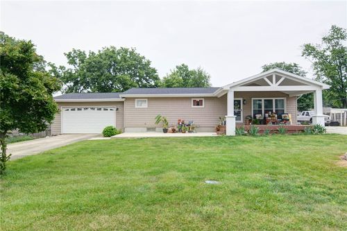 530 Sunset Dr, Mt Zion, IL, 62549-1523 | Card Image