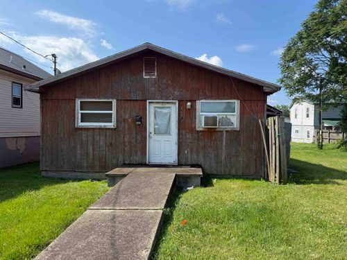 305 35th St, Catlettsburg, KY, 41129-1068 | Card Image