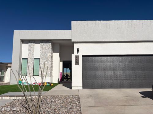 457 Santiago Nieto Dr, El Paso, TX, 79927 | Card Image