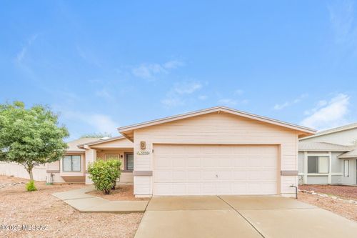 5990 N Edenbrook Ln, Tucson, AZ, 85741-3754 | Card Image