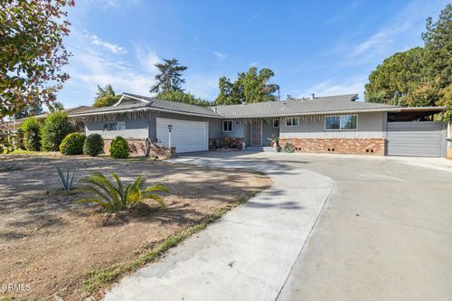 5549 N Del Mar Ave, Fresno, CA, 93704-2130 | Card Image