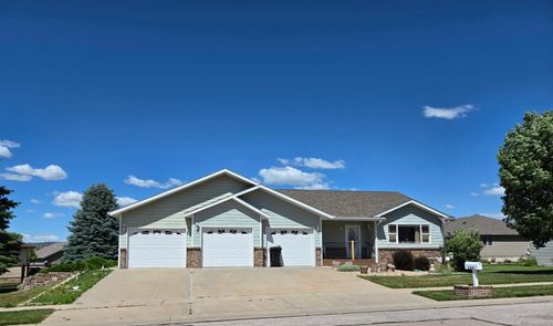 604 Silverleaf Dr, Spearfish, SD, 57783-3233 | Card Image