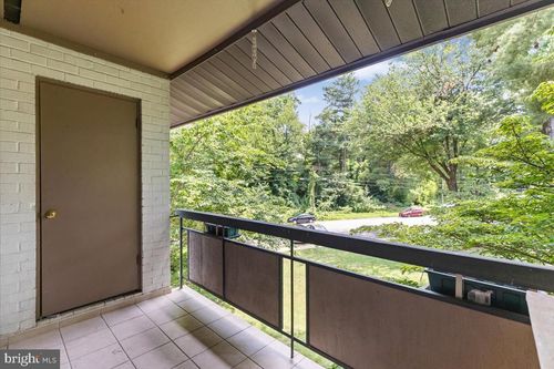 304-2844 Dover Ln, FALLS CHURCH, VA, 22042-2826 | Card Image