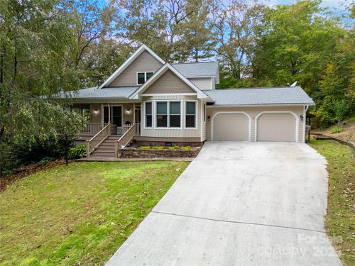 75 Twin Oaks Ln, Pisgah Forest, NC, 28768-8713 | Card Image