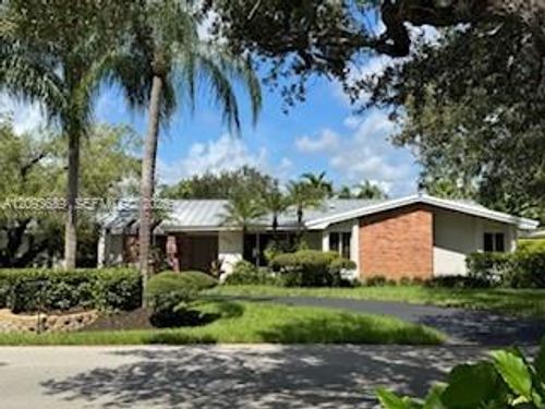8325 Sw 164th Ter, Palmetto Bay, FL, 33157-3668 | Card Image