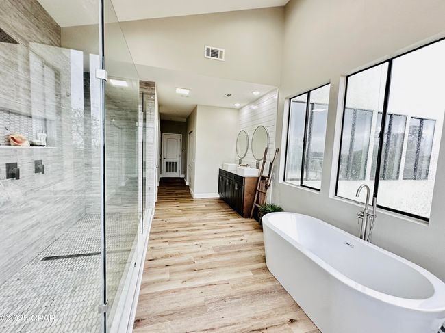818 Radcliff Ave, House other with 4 bedrooms, 3 bathrooms and null parking in Lynn Haven FL | Image 13