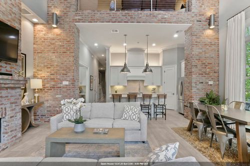 4025 Perkins Lane Aly, Baton Rouge, LA, 70808-3078 | Card Image