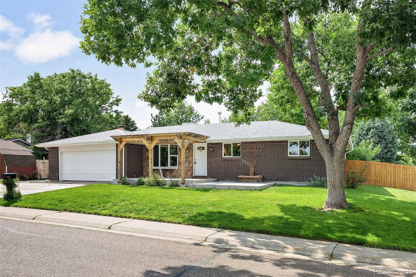 Oak Ct, Littleton, CO 80127