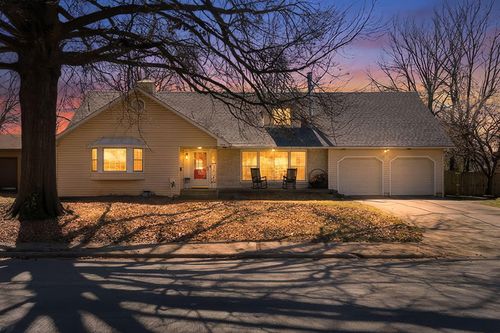 1514 W Broadmoor St, Springfield, MO, 65807-2337 | Card Image