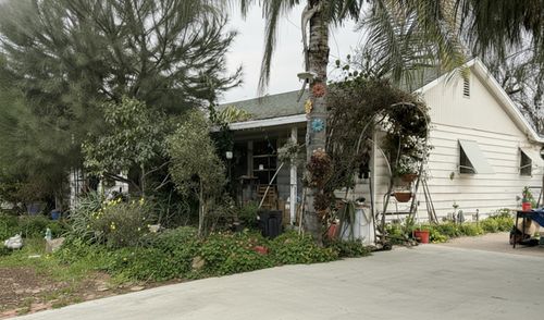 328 Conley St, Porterville, CA, 93257-3330 | Card Image