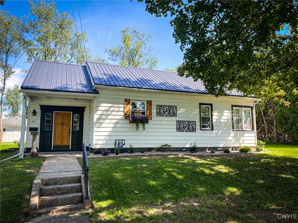 Sylvan St, Oneida, NY 13421