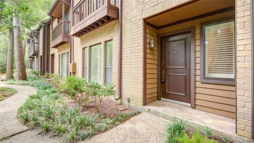 11711 Memorial Dr, Houston, TX, 77024-7255 | Card Image