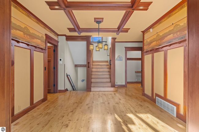 12305 3 Rd St, House other with 5 bedrooms, 4 bathrooms and null parking in Kewadin MI | Image 8