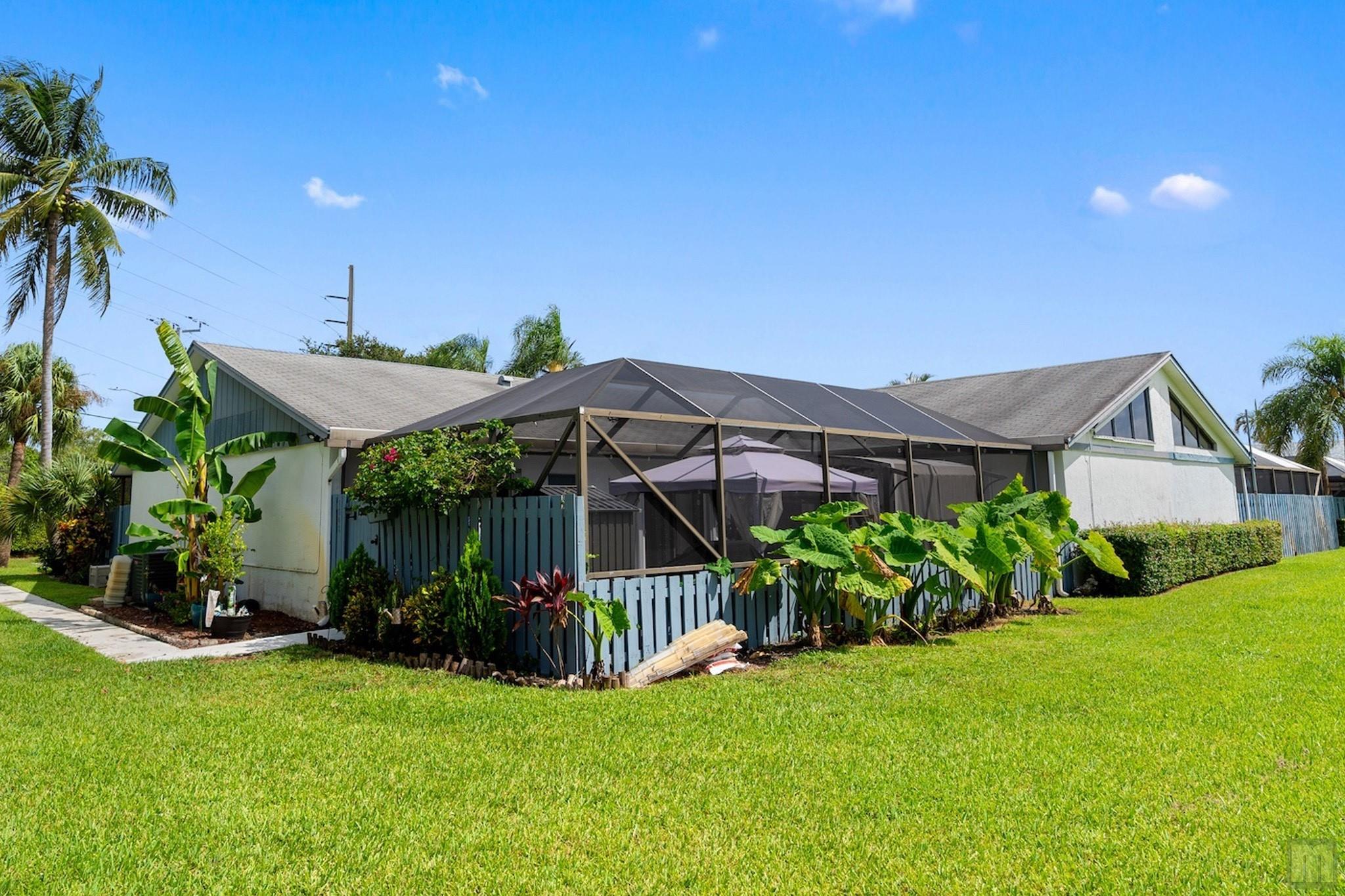 Timberlane Cir, Greenacres, FL 33463