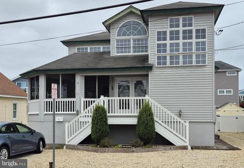 11 E Jeanette Ave, LONG BEACH TOWNSHIP, NJ, 08008-3538 | Card Image