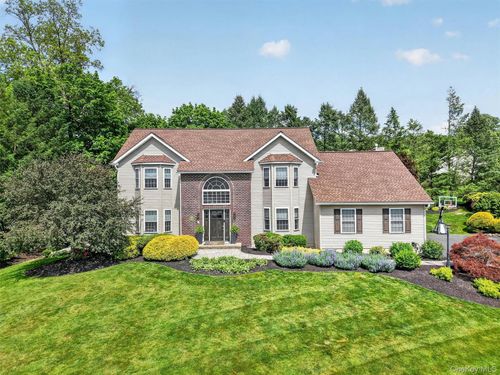 105 Jessica Ct, Cornwall, NY, 12518-1708 | Card Image